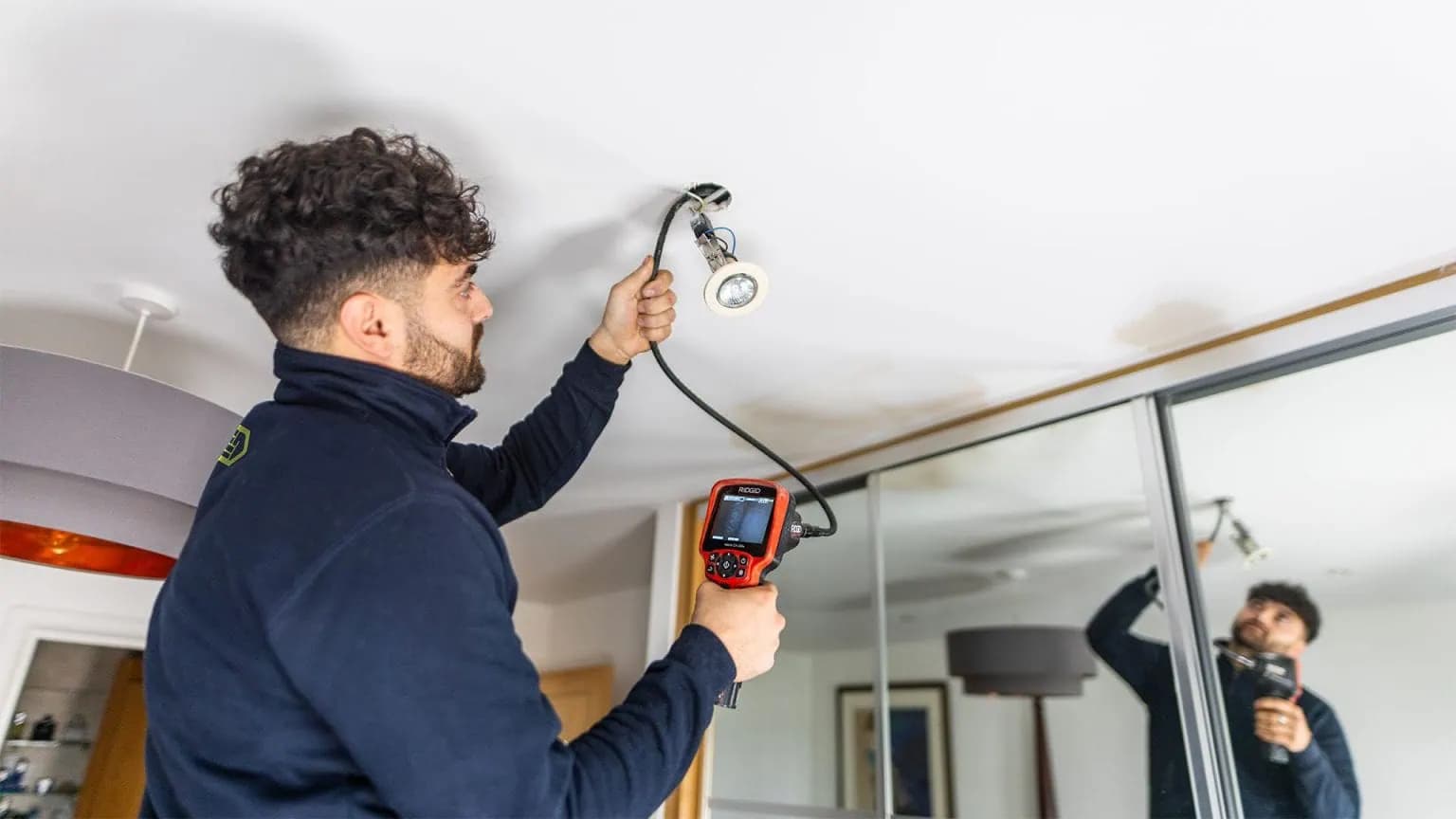 HIRE A LEAK DETECTION SPECIALIST FOR ACCURATE RESULTS
