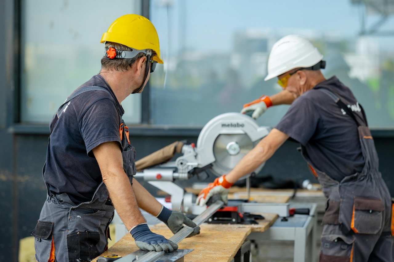 Top Hawaii Trade Schools for Aspiring Electricians and Technicians