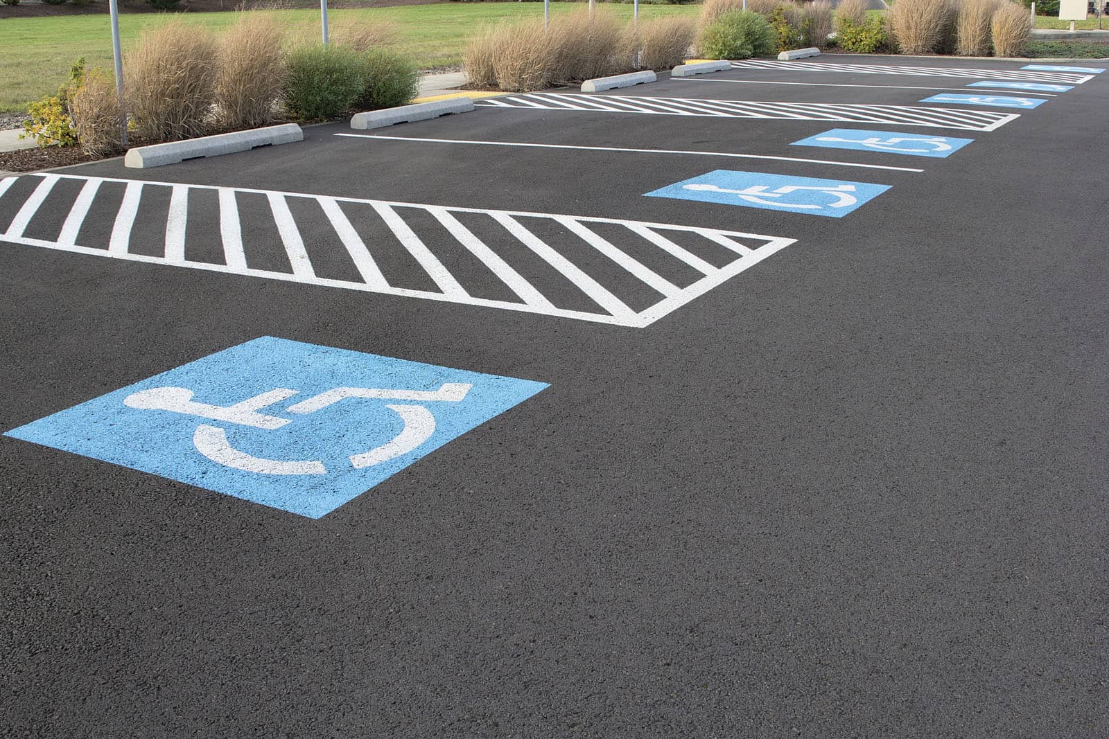 Top Tips for Parking Lot Striping for Shopping Centers Jackson MS