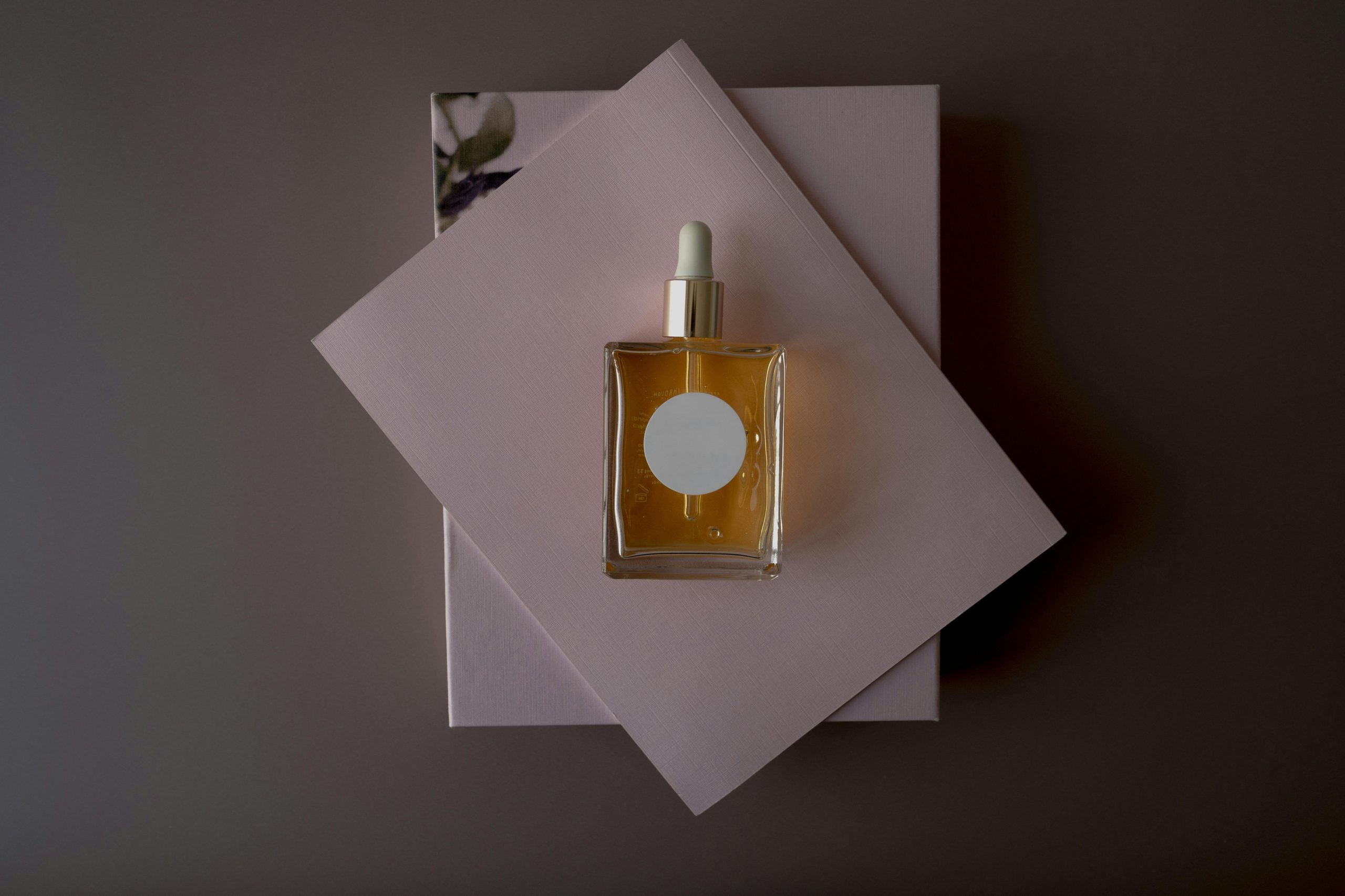 Jimmy Choo Perfume vs Other Designer Fragrances – Comparison